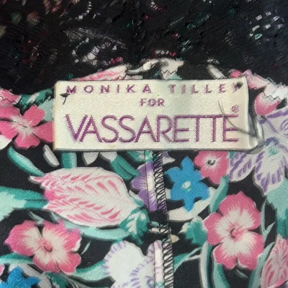 Vintage Vassarette Floral Chemise with Black Lace slip/dress large